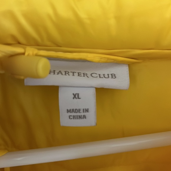 NWT Yellow Quilted Puffer Jacket - Picture 15 of 15